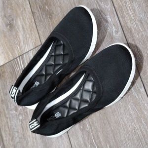 Michael Kors black and white mesh flats. Mint condition. Size 9